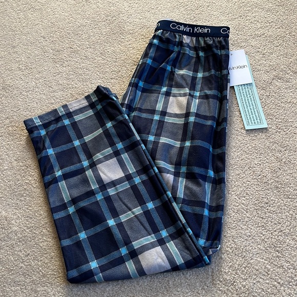 Calvin Klein boys pajama bottoms - Picture 1 of 5